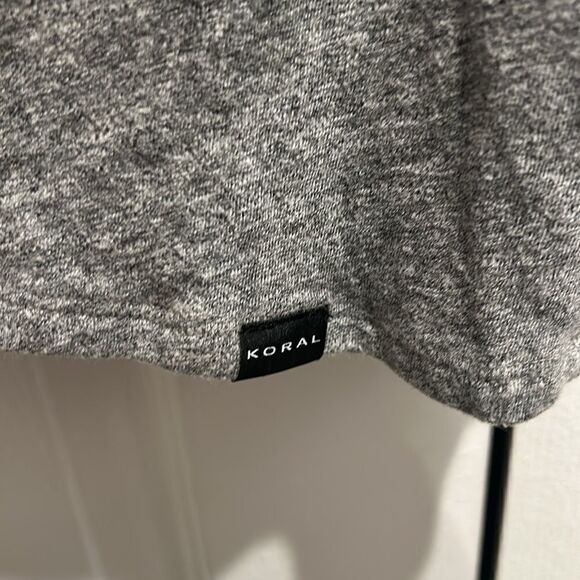 Koral Gray & Black Work Out Tank, Size Large - Picture 3 of 10